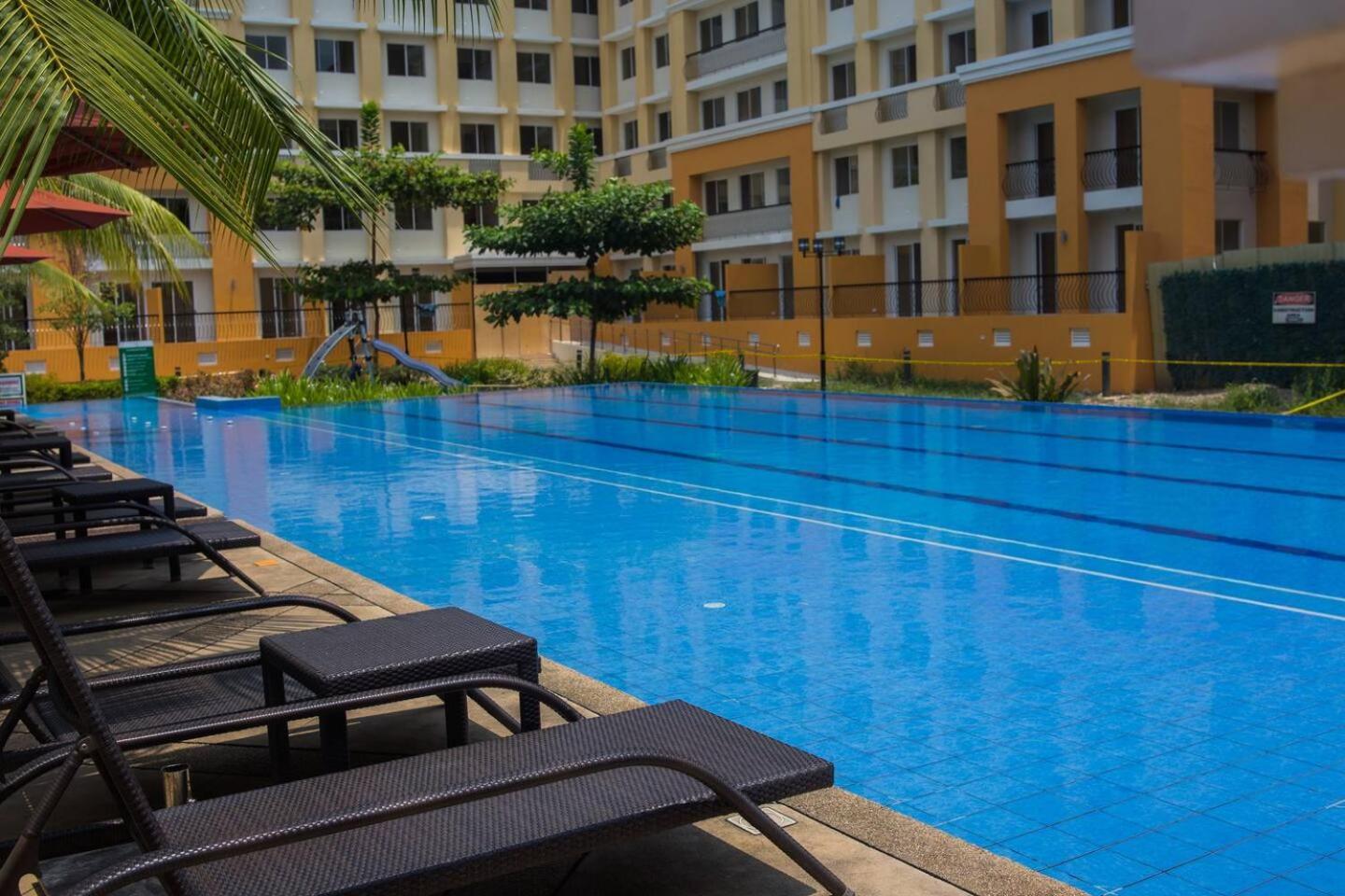 Kara'S Suite Cebu Exterior photo