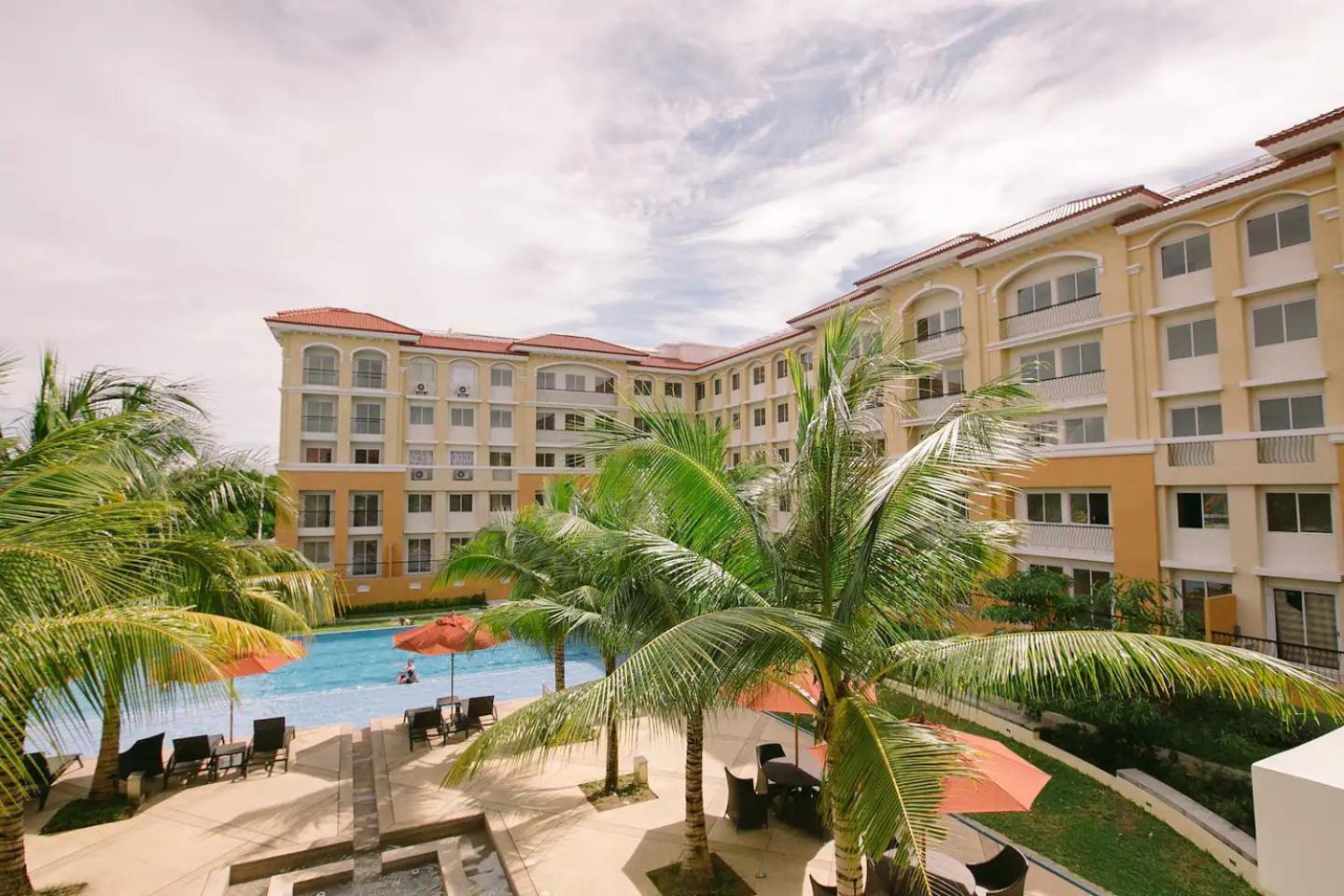 Kara'S Suite Cebu Exterior photo